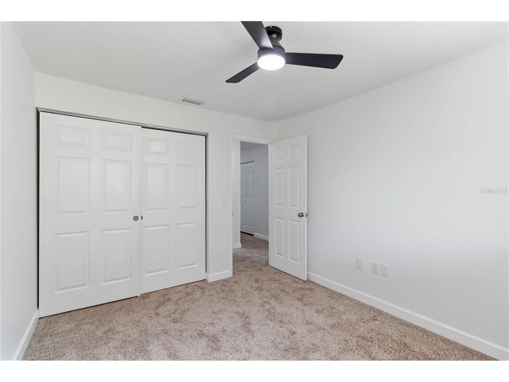 1125 Longfellow Way #125-B Sarasota FL 34243 A4691728 image23