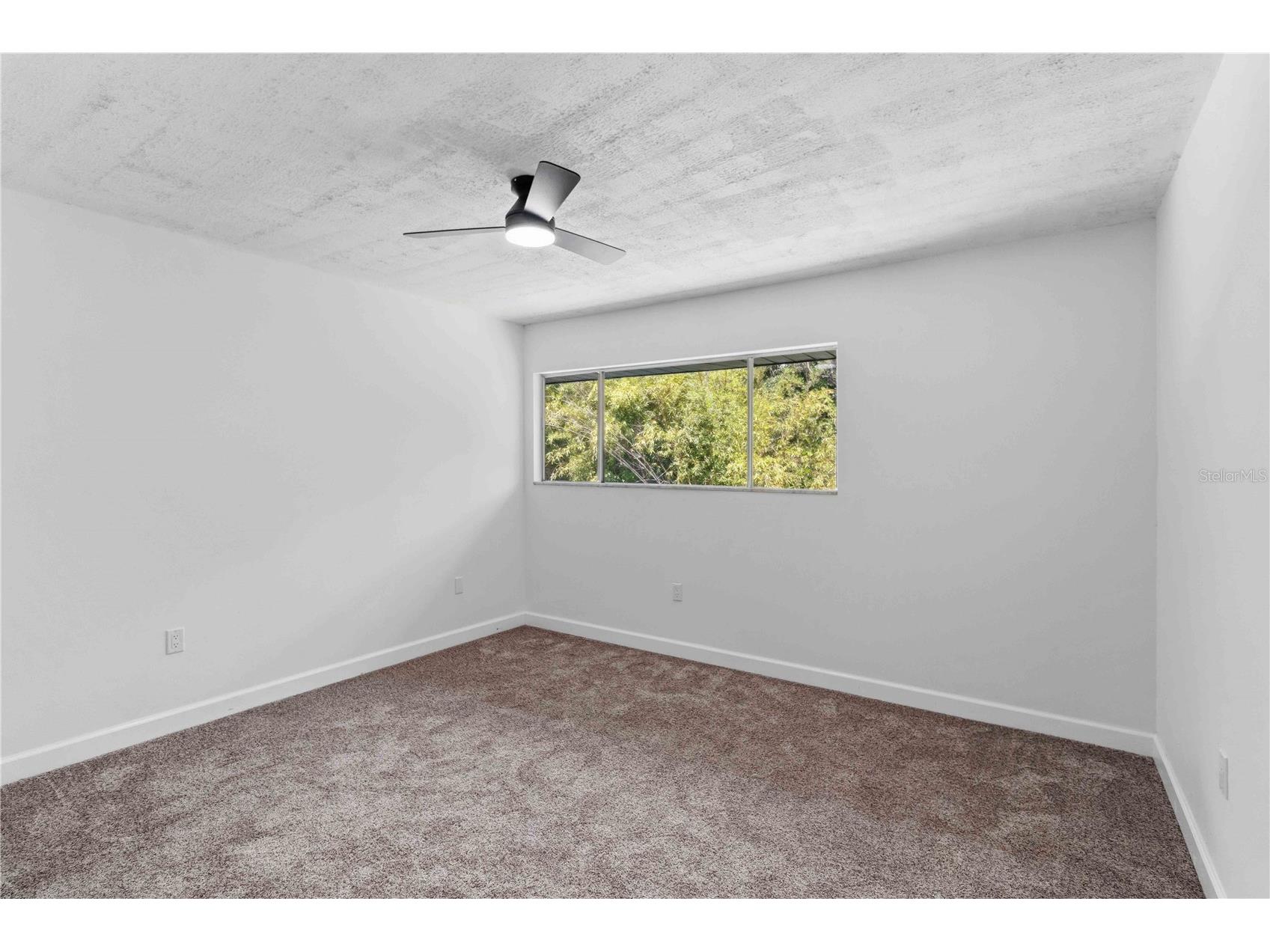 1125 Longfellow Way #125-B Sarasota FL 34243 A4691728 image26