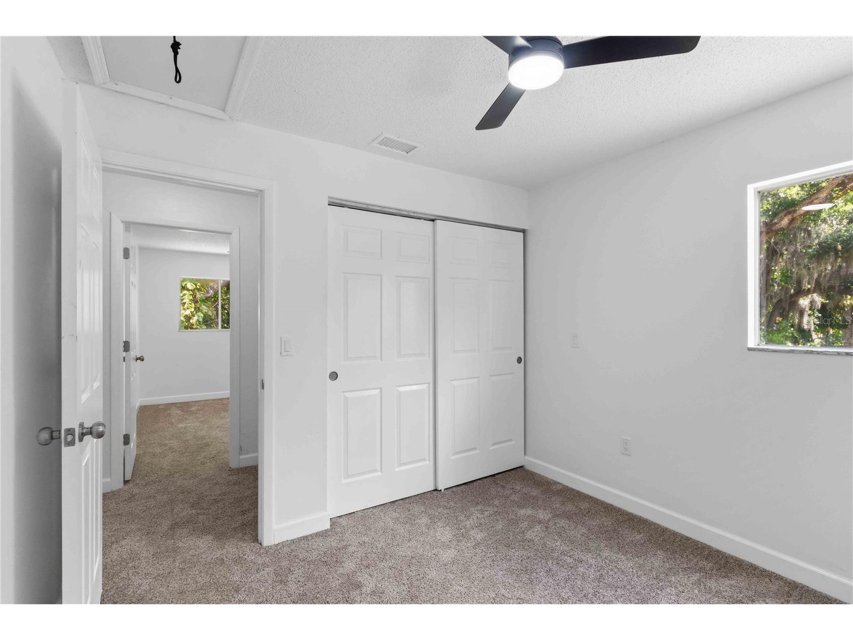 1125 Longfellow Way #125-B Sarasota FL 34243 A4691728 image29