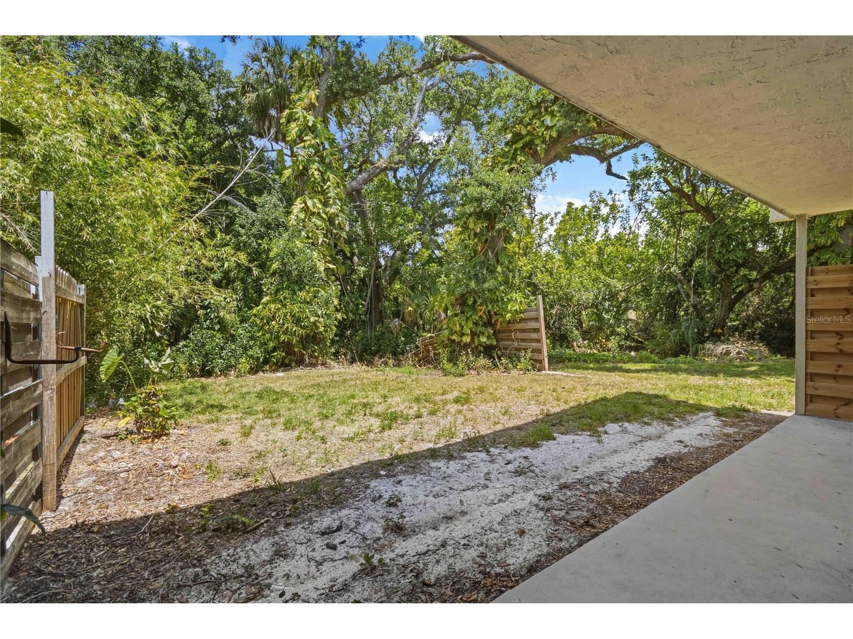 1125 Longfellow Way #125-B Sarasota FL 34243 A4691728 image33