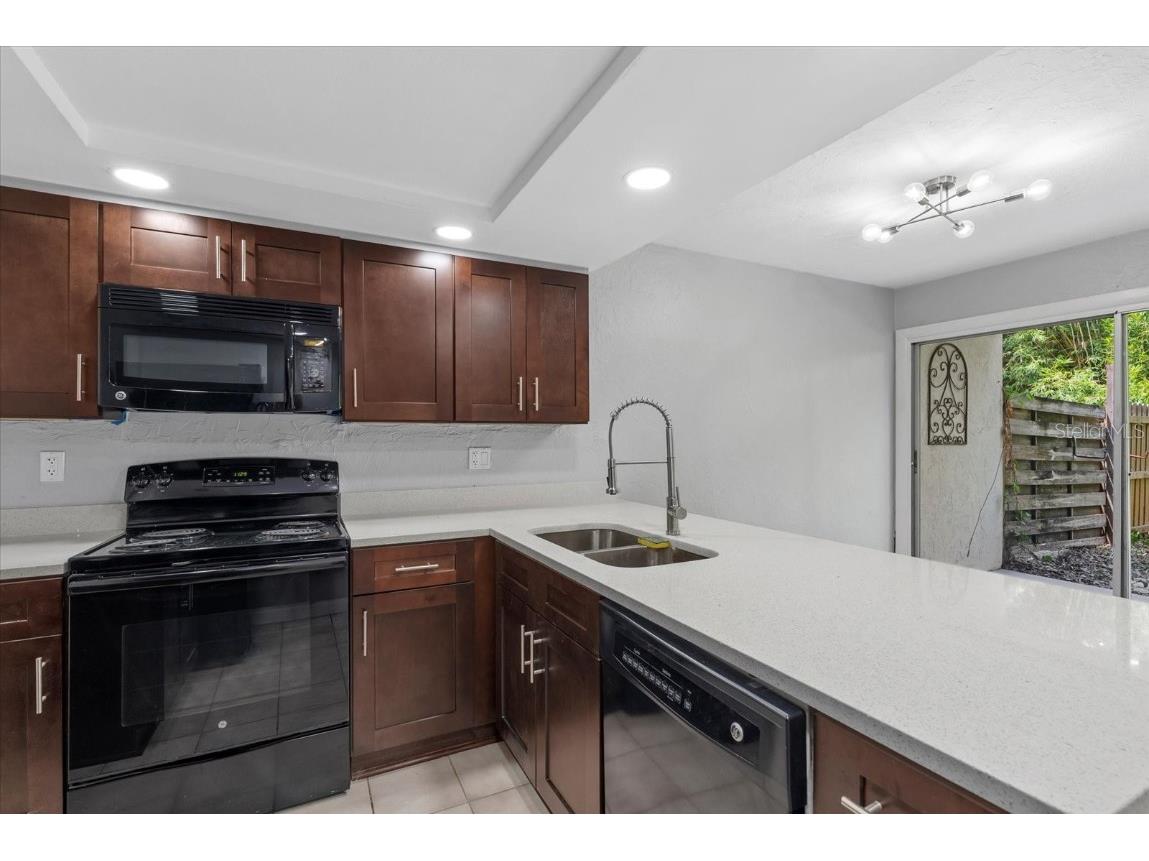 1125 Longfellow Way Sarasota FL 34243 A4662526 image5