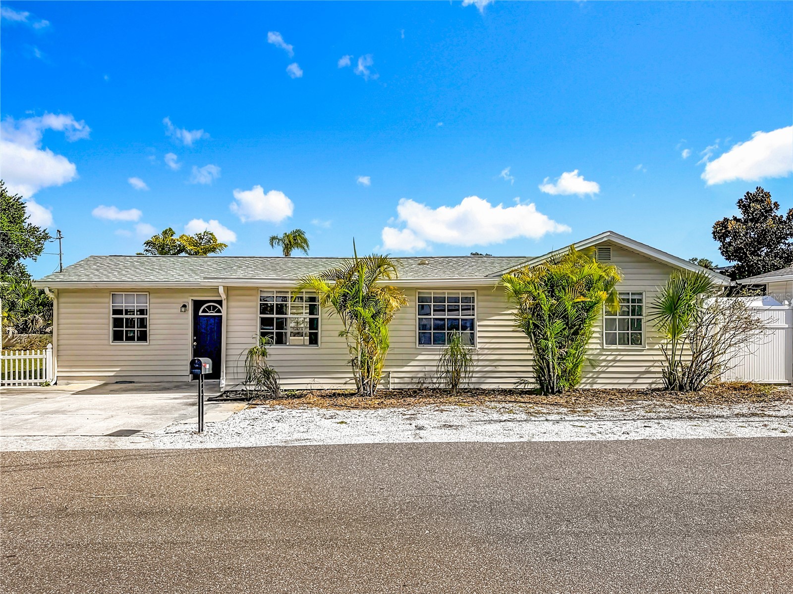 1125 Michigan Drive N Dunedin FL 34698 TB8463699 image1
