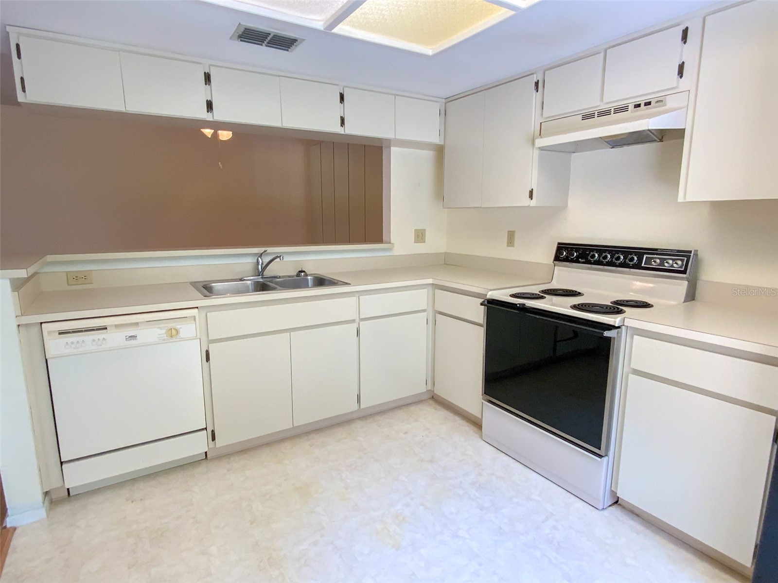1125 Montrose Place Dunedin FL 34698 TB8498092 image3