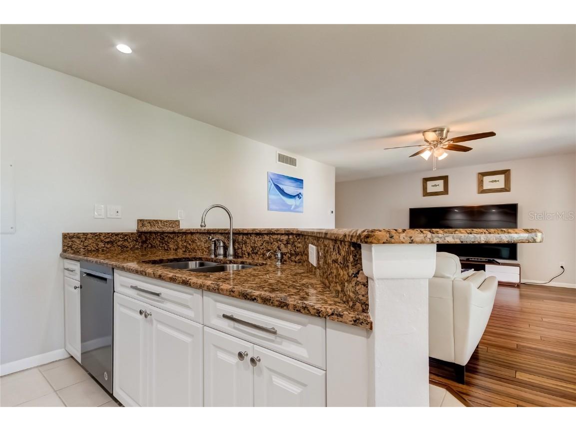 1125 Pinellas Bayway S #304 Saint Petersburg FL 33715 TB8341841 image21