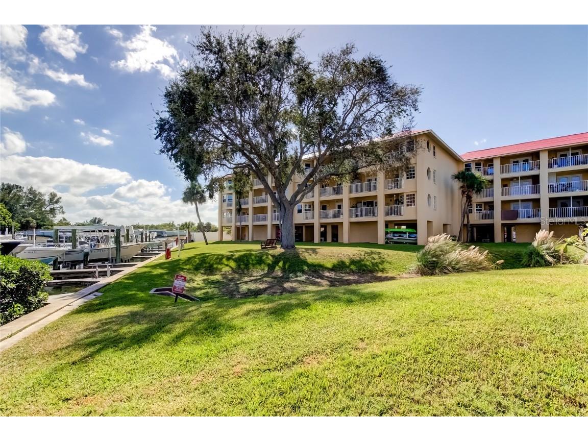 1125 Pinellas Bayway S #304 Saint Petersburg FL 33715 TB8341841 image63