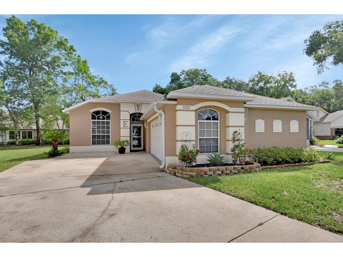 1125 Stillwater Drive Deland FL 32720 V4942988 image1