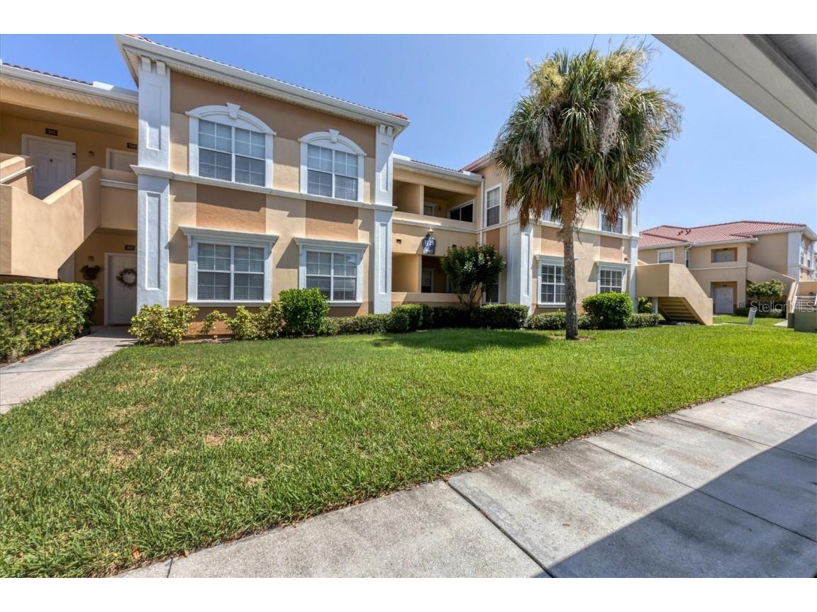 1125 Villagio Circle #107 Sarasota FL 34237 A4580300 image1