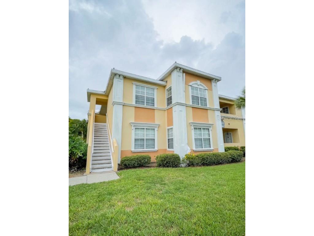 1125 Villagio Circle #201 Sarasota FL 34237 A4596462 image1