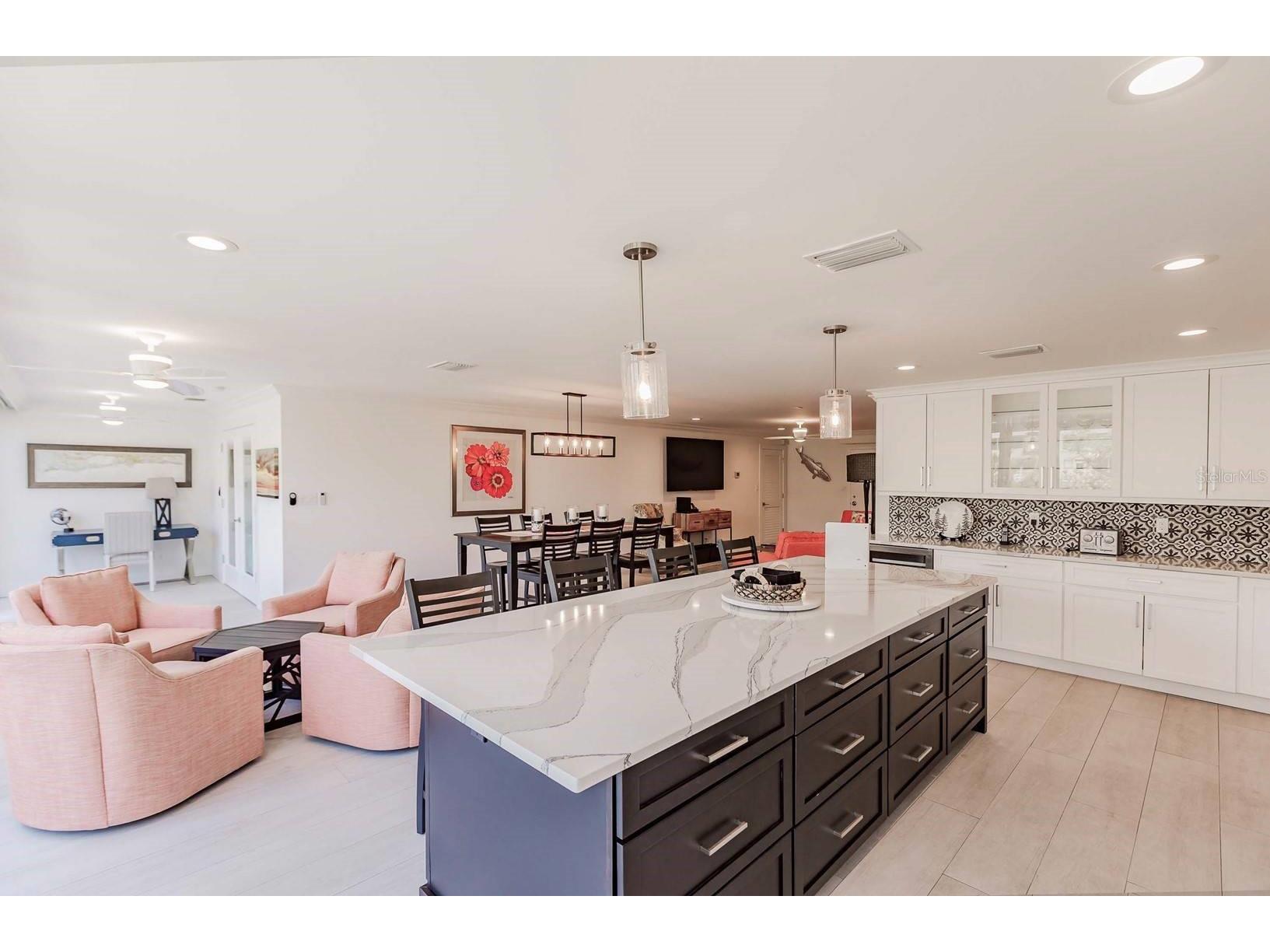 1125 W Peppertree Drive #102 Sarasota FL 34242 TB8465428 image15