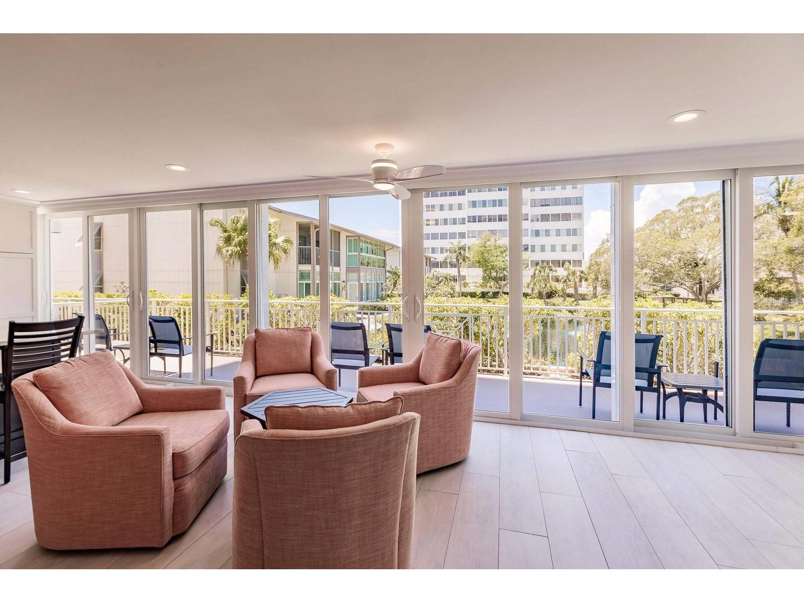 1125 W Peppertree Drive #102 Sarasota FL 34242 TB8465428 image19