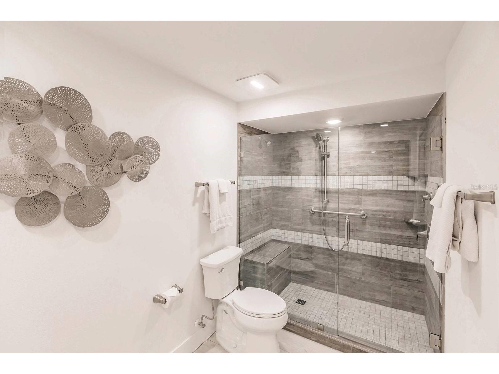 1125 W Peppertree Drive #102 Sarasota FL 34242 TB8465428 image26