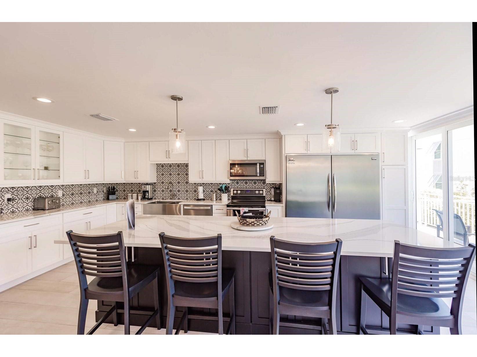 1125 W Peppertree Drive #102 Sarasota FL 34242 TB8465428 image3