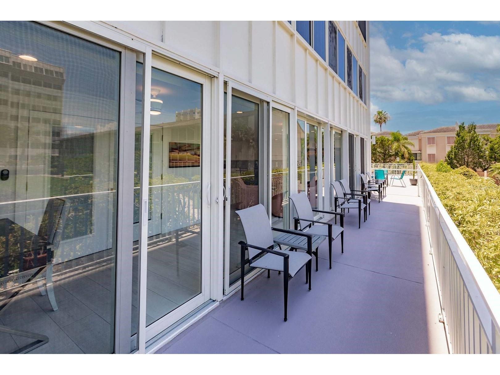 1125 W Peppertree Drive #102 Sarasota FL 34242 TB8465428 image33