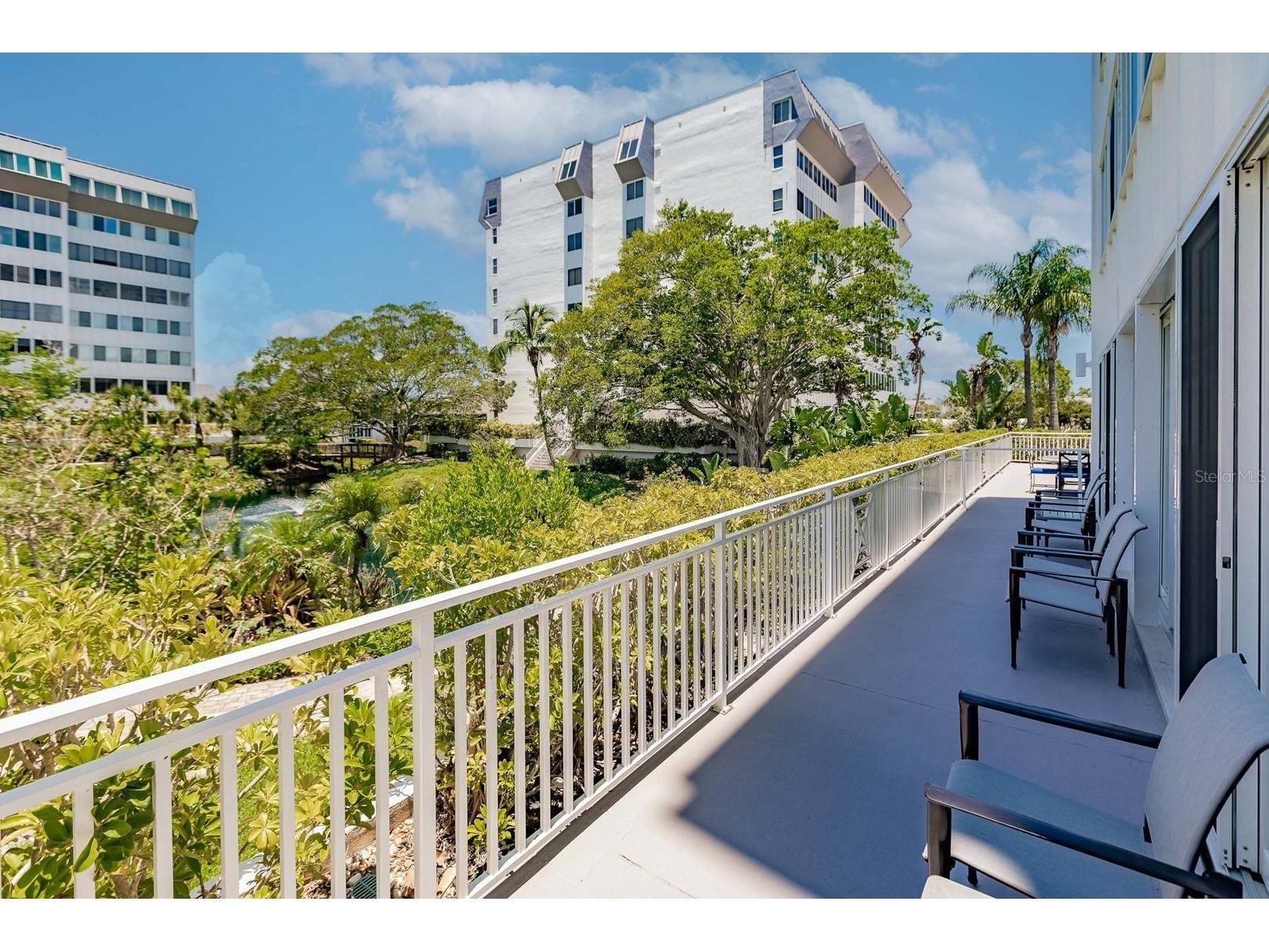 1125 W Peppertree Drive #102 Sarasota FL 34242 TB8465428 image36