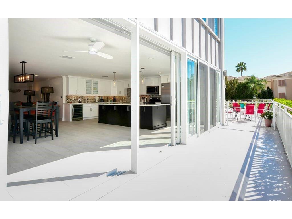 1125 W Peppertree Drive #102 Sarasota FL 34242 TB8465428 image37