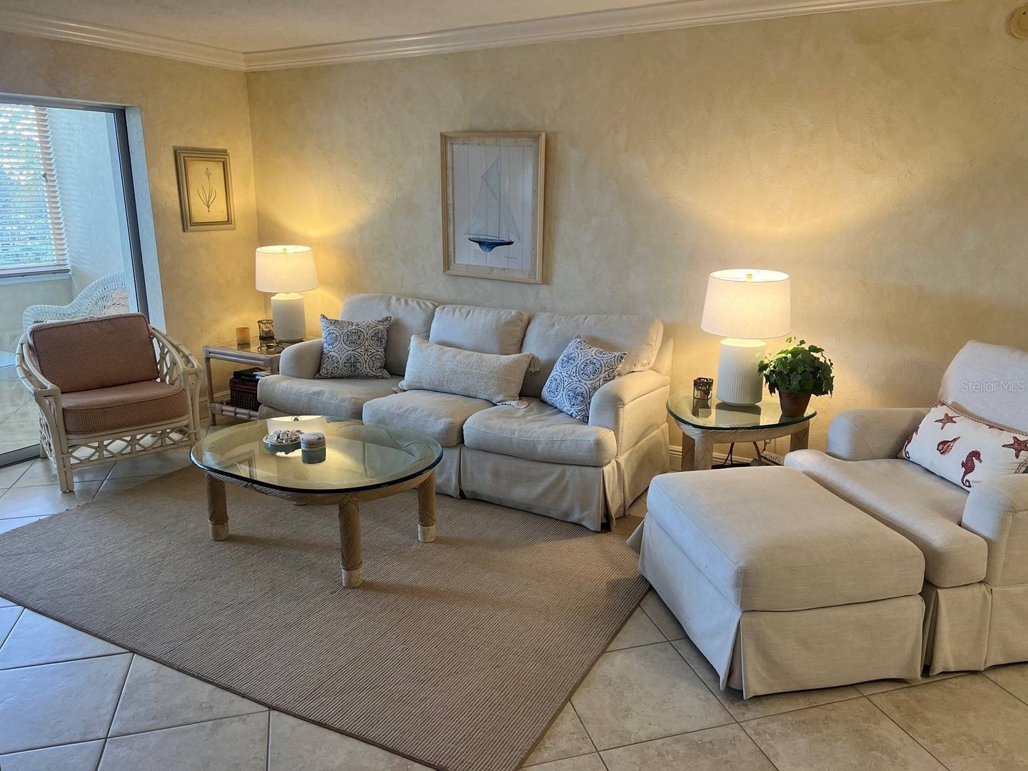 1125 W Peppertree Drive #202 Sarasota FL 34242 TB8465389 image2