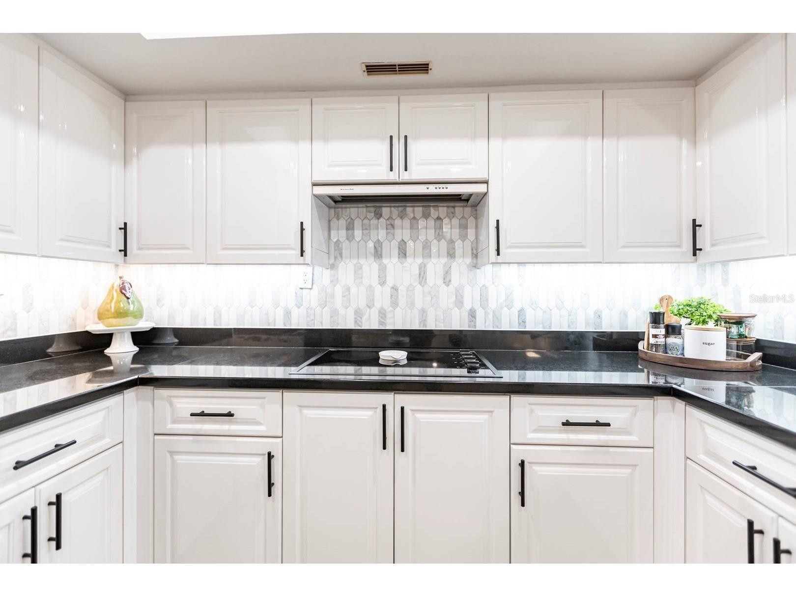 1125 W Peppertree Drive #402 Sarasota FL 34242 TB8465341 image14