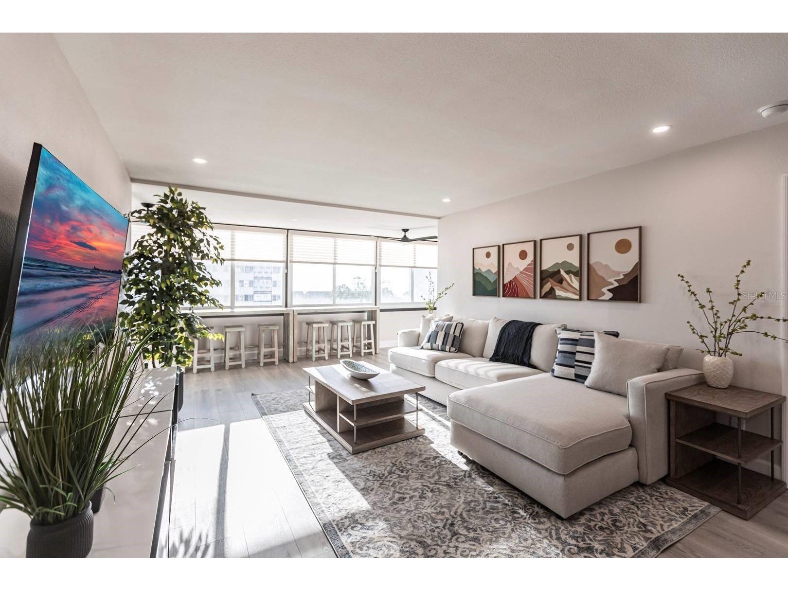 1125 W Peppertree Drive #402 Sarasota FL 34242 TB8465341 image2