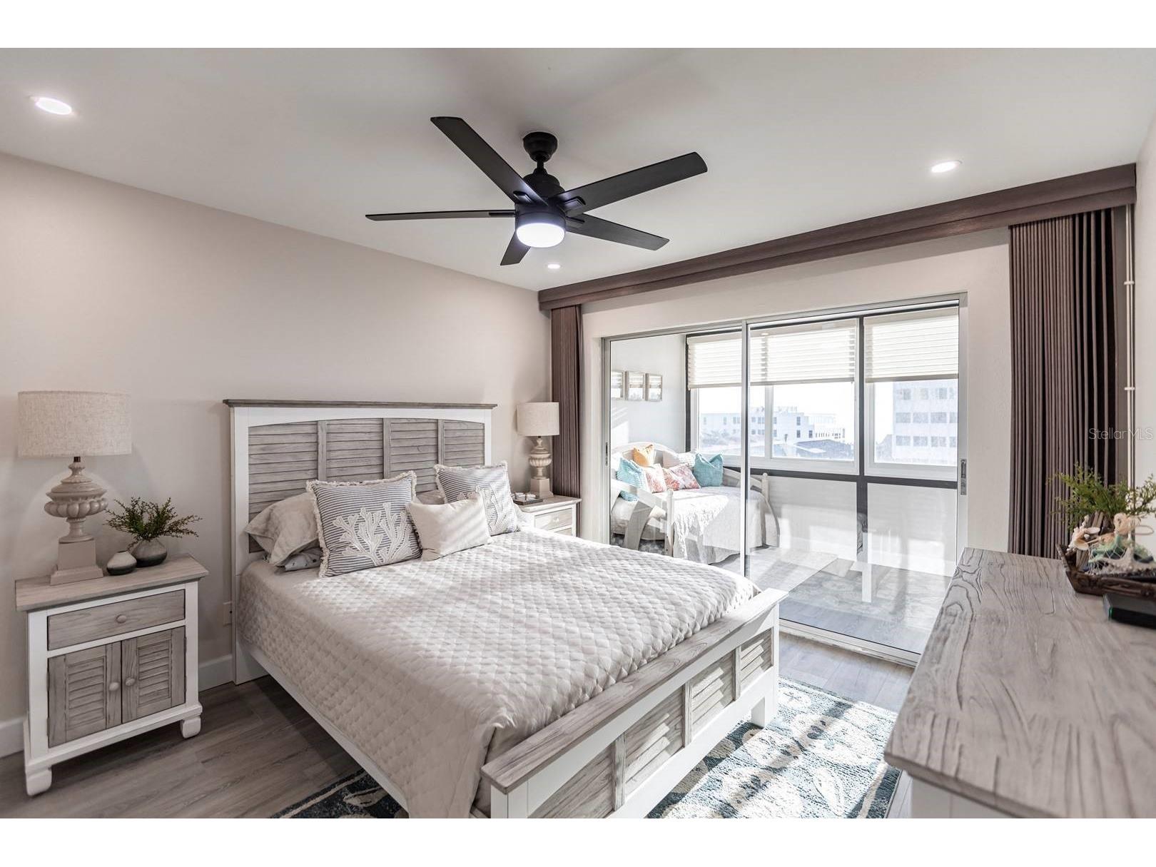 1125 W Peppertree Drive #402 Sarasota FL 34242 TB8465341 image20