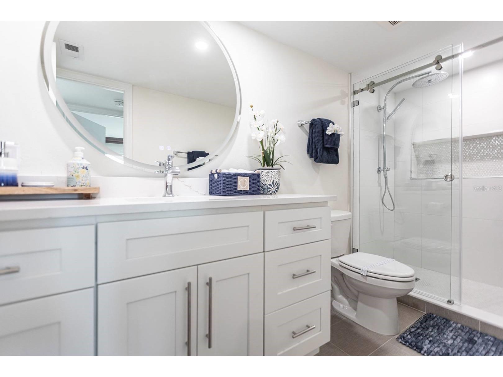 1125 W Peppertree Drive #402 Sarasota FL 34242 TB8465341 image23