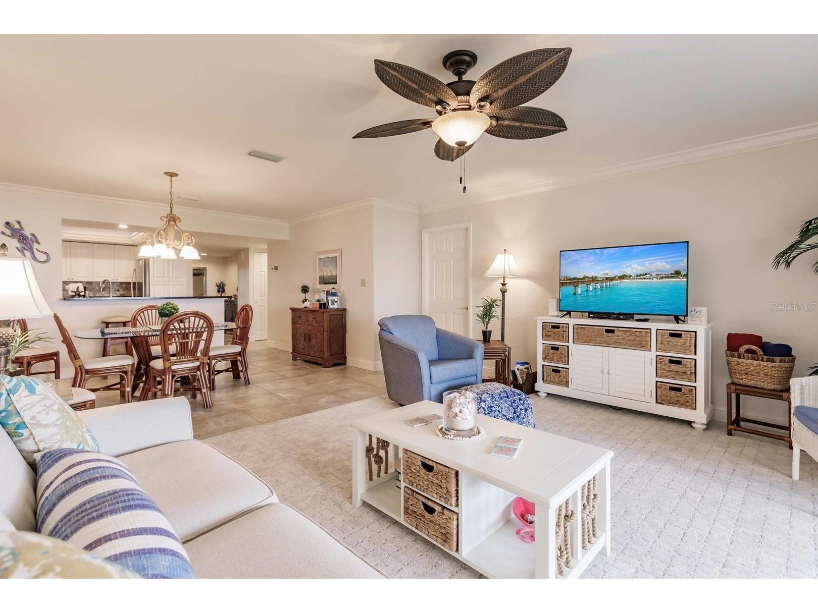 1125 W Peppertree Drive #605 Sarasota FL 34242 TB8466025 image2