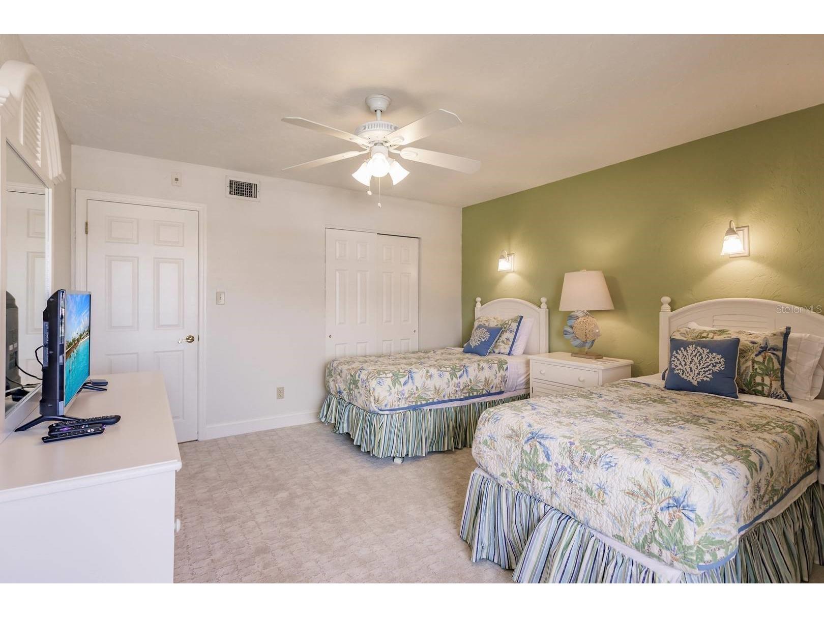 1125 W Peppertree Drive #605 Sarasota FL 34242 TB8466025 image22