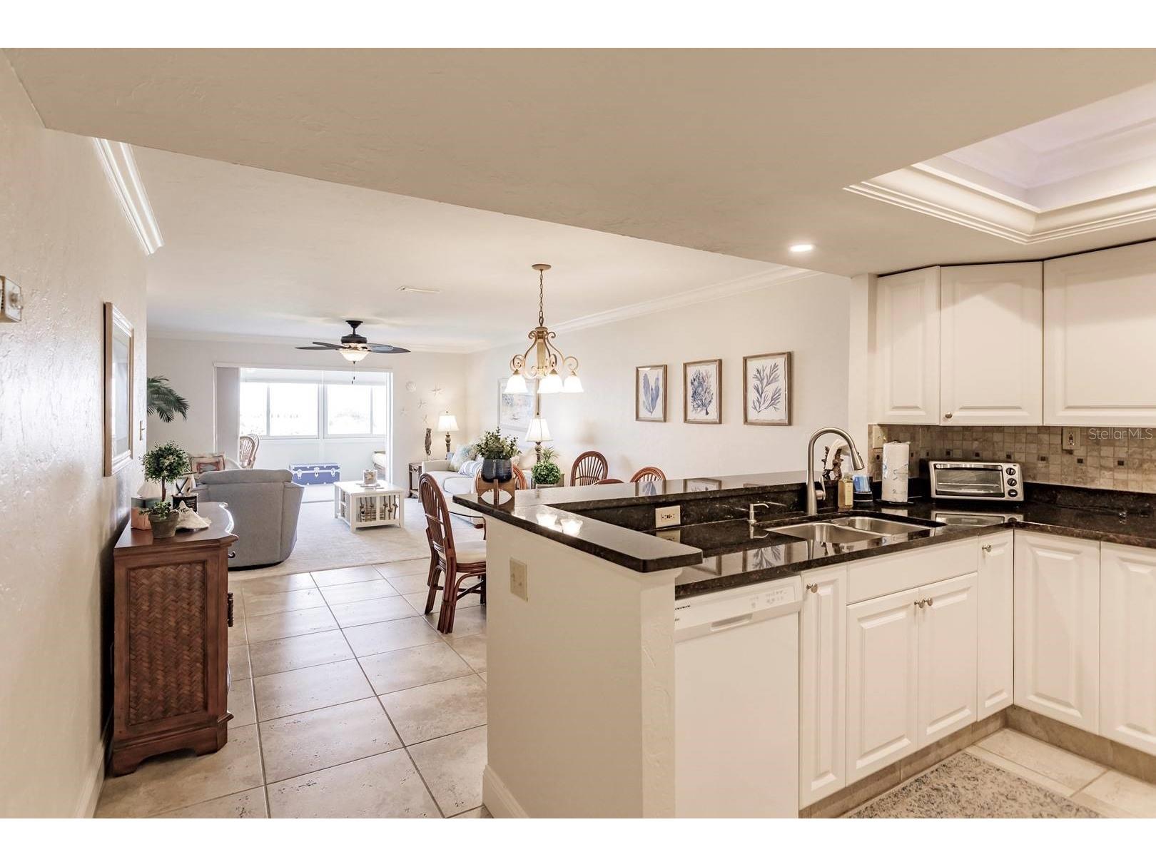 1125 W Peppertree Drive #605 Sarasota FL 34242 TB8466025 image4