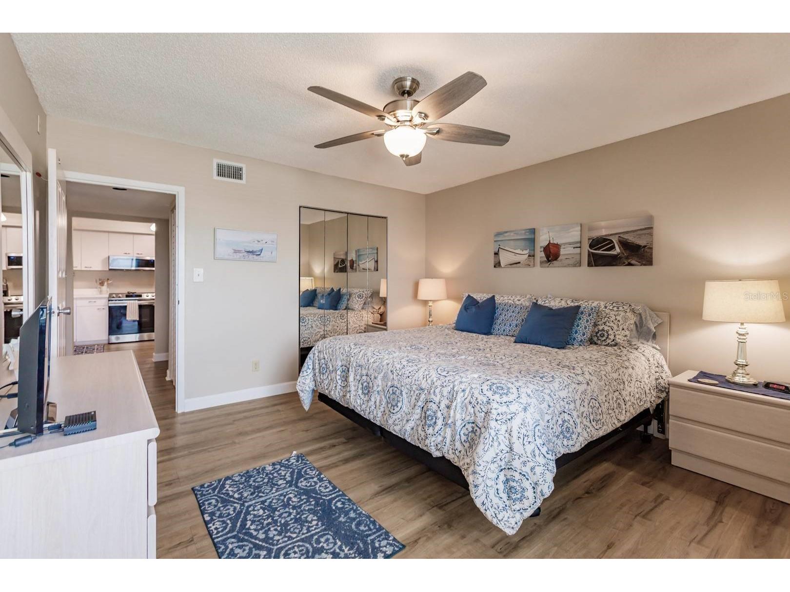 1125 W Peppertree Drive #701 Sarasota FL 34242 TB8465314 image18