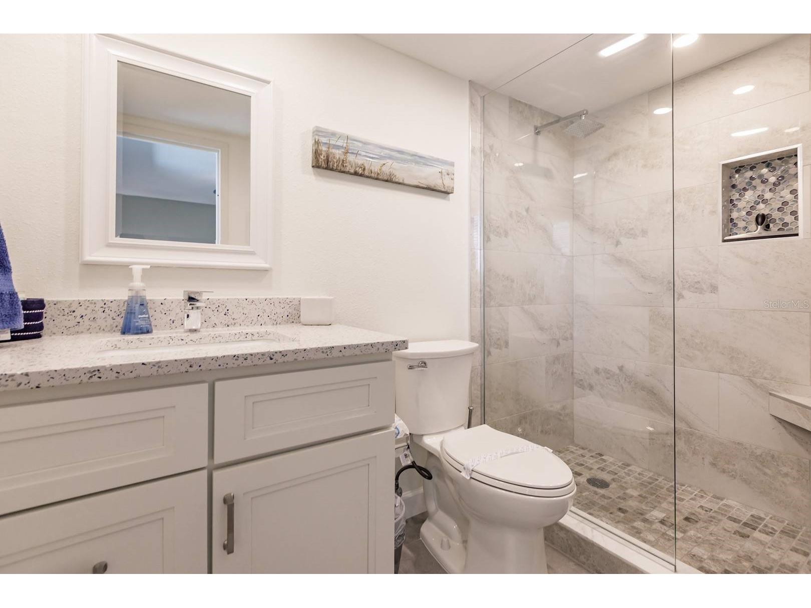 1125 W Peppertree Drive #701 Sarasota FL 34242 TB8465314 image19