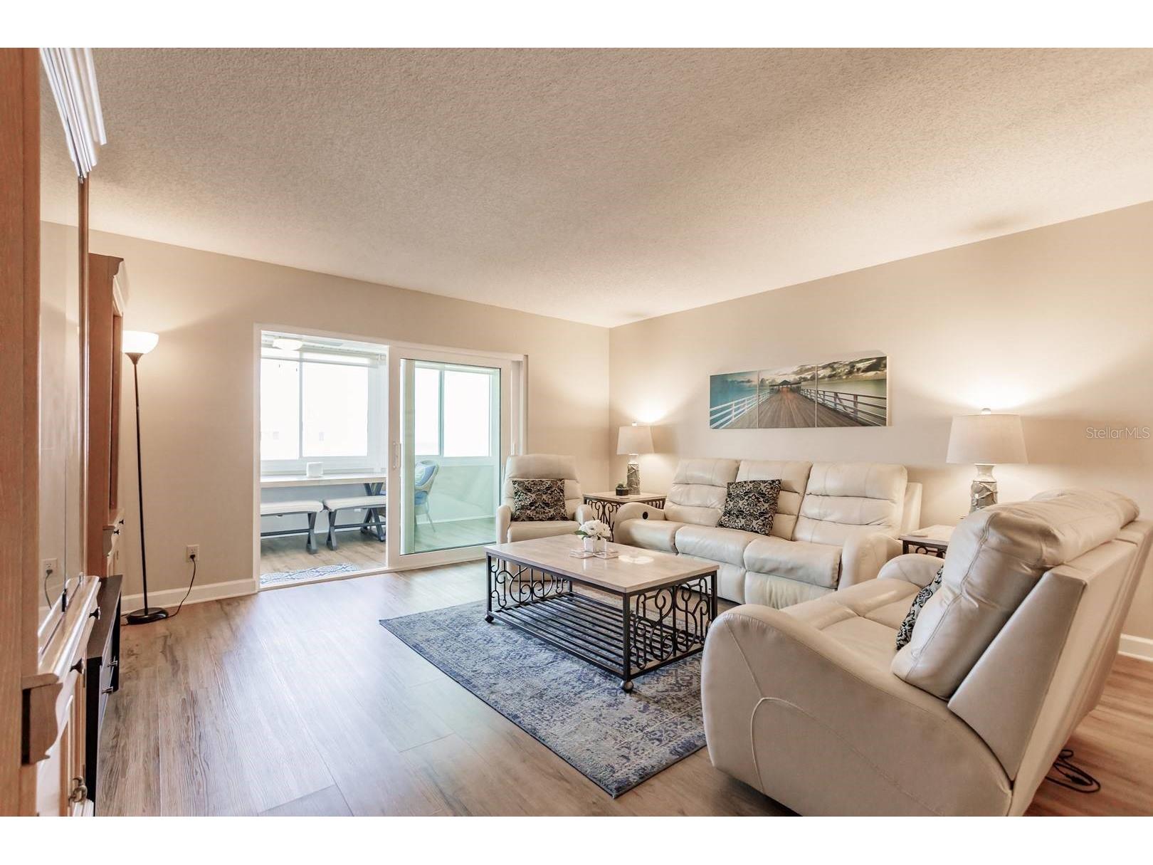 1125 W Peppertree Drive #701 Sarasota FL 34242 TB8465314 image2