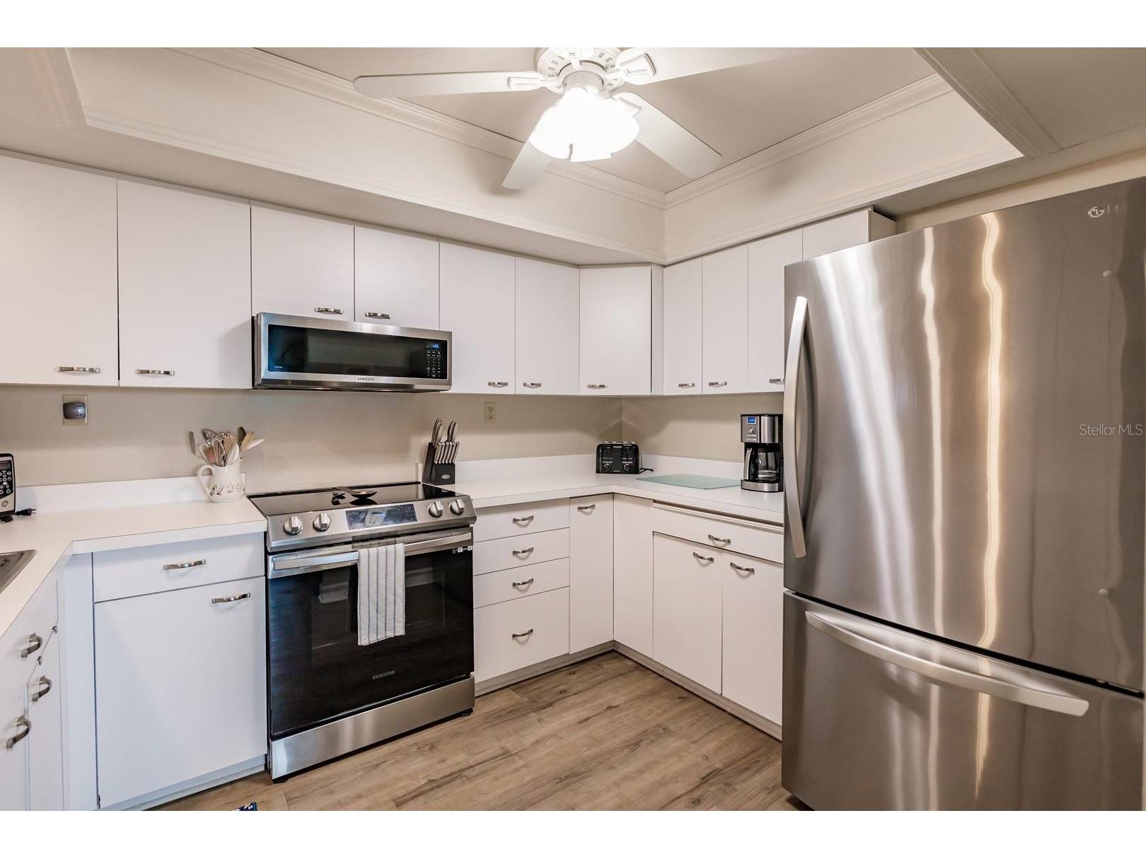 1125 W Peppertree Drive #701 Sarasota FL 34242 TB8465314 image5