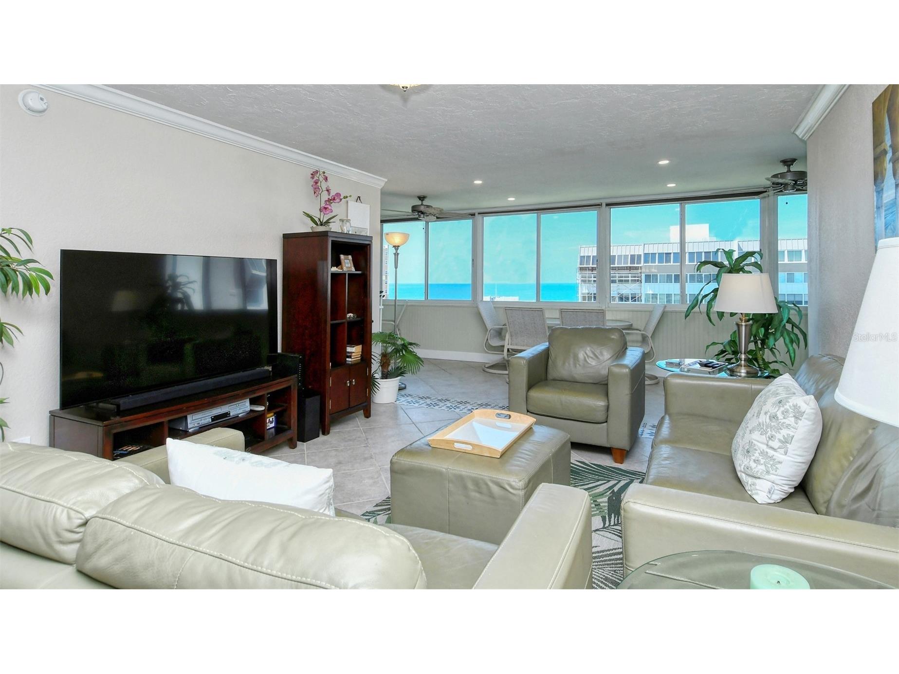 1125 W Peppertree Drive #702 Sarasota FL 34242 TB8465055 image2