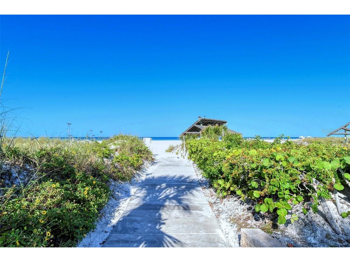 1125 W Peppertree Drive #706 Sarasota FL 34242 A4668225 image54