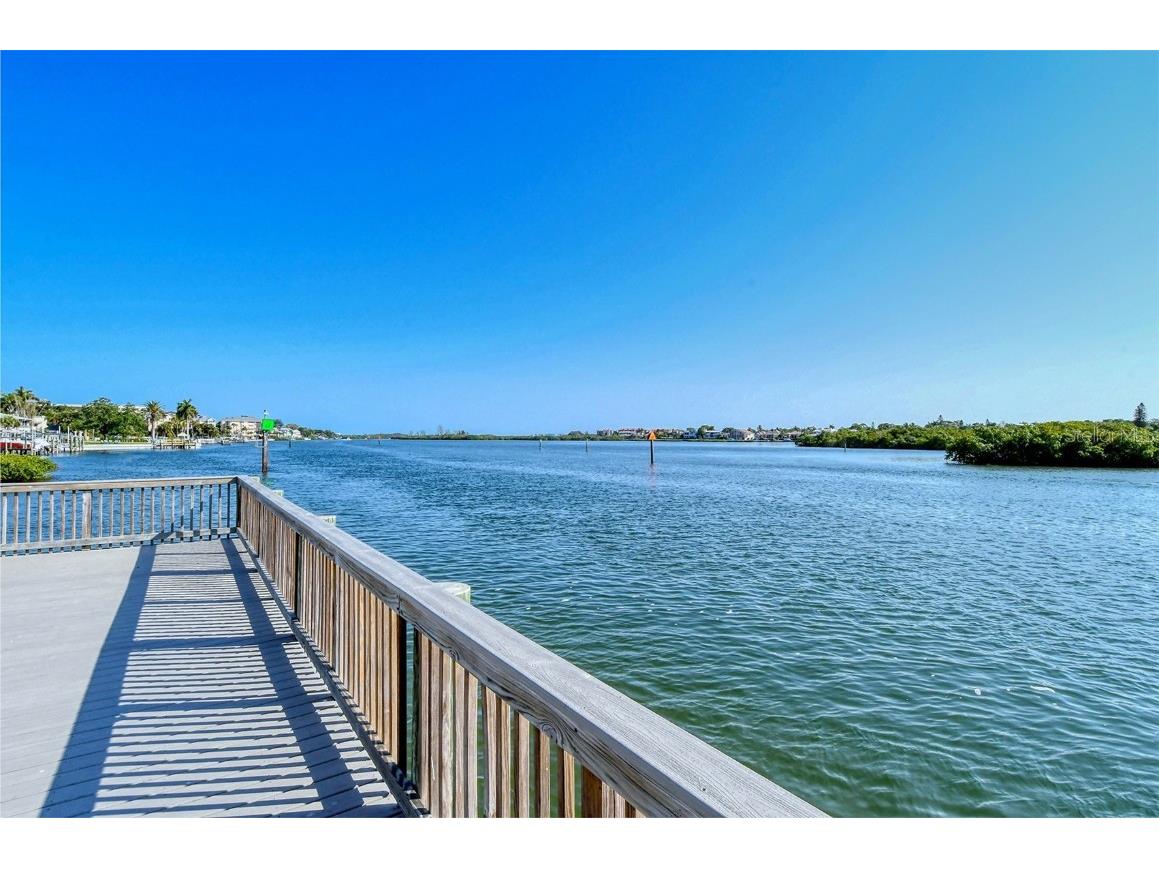 1125 W Peppertree Drive #706 Sarasota FL 34242 A4668225 image80