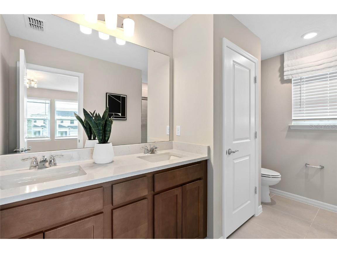 11256 Blue Bay Drive Orlando FL 32832 O6354932 image18