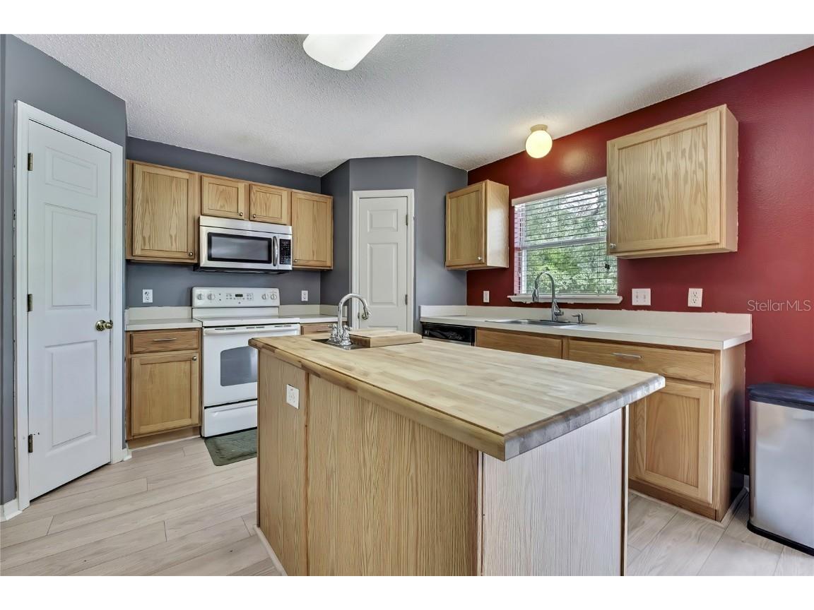 11257 Persimmon Avenue Weeki Wachee FL 34614 TB8378024 image38