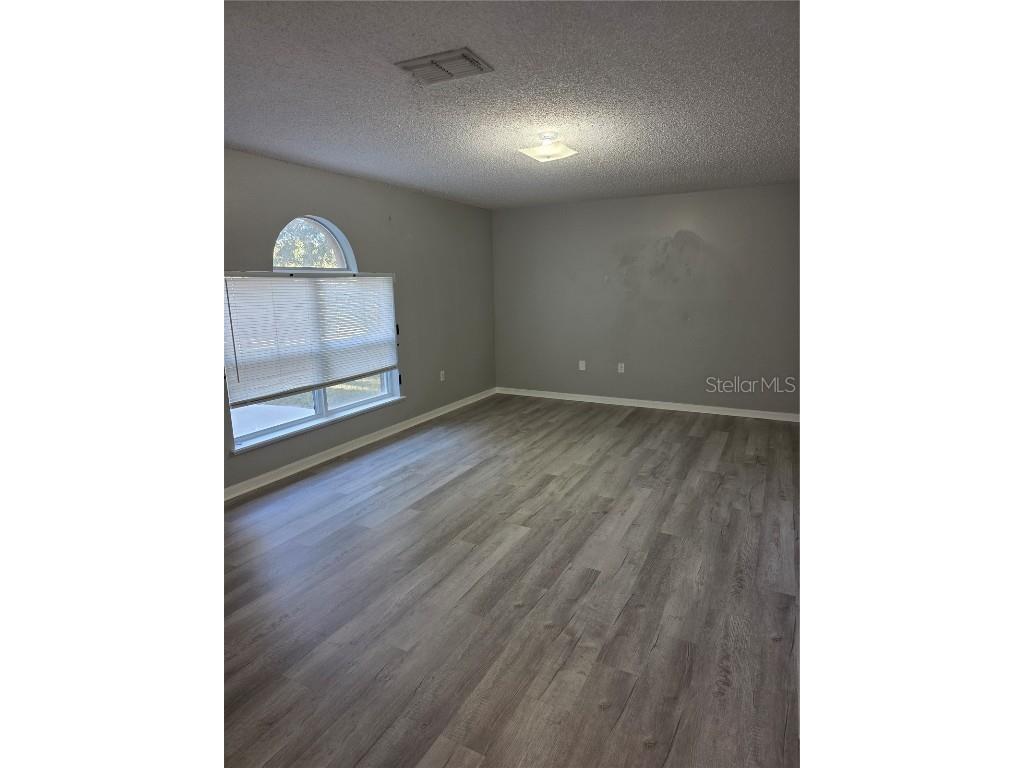 1126 Chateau Circle Minneola FL 34715 G5103967 image2