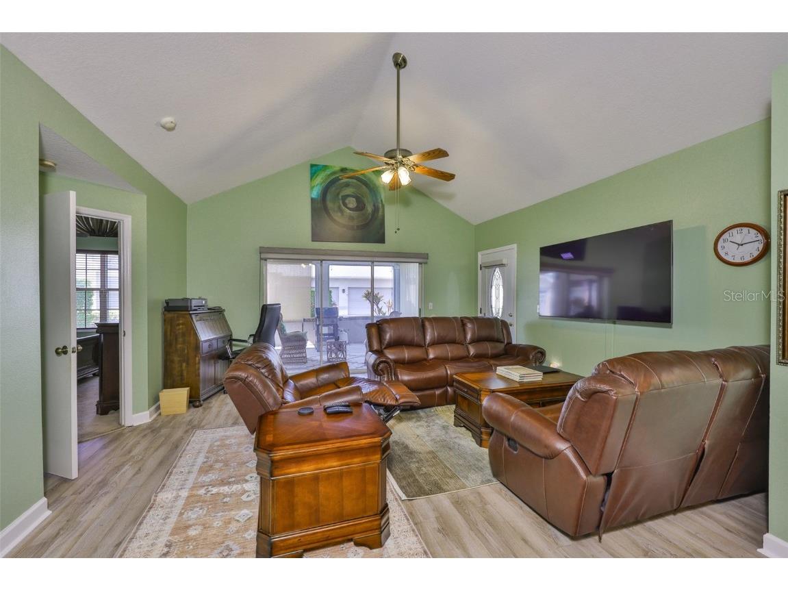 1126 Golfview Woods Drive #1126 Sun City Center FL 33573 TB8404223 image21