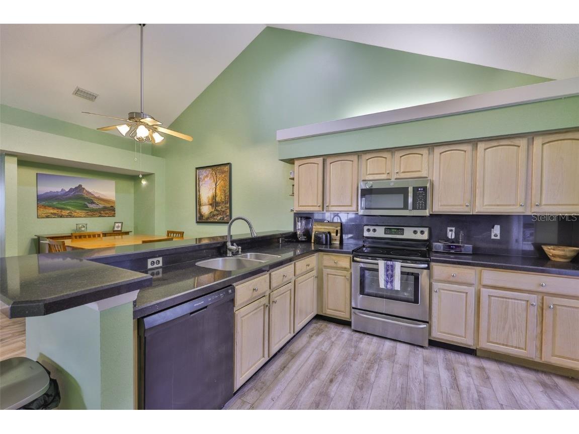 1126 Golfview Woods Drive #1126 Sun City Center FL 33573 TB8404223 image8