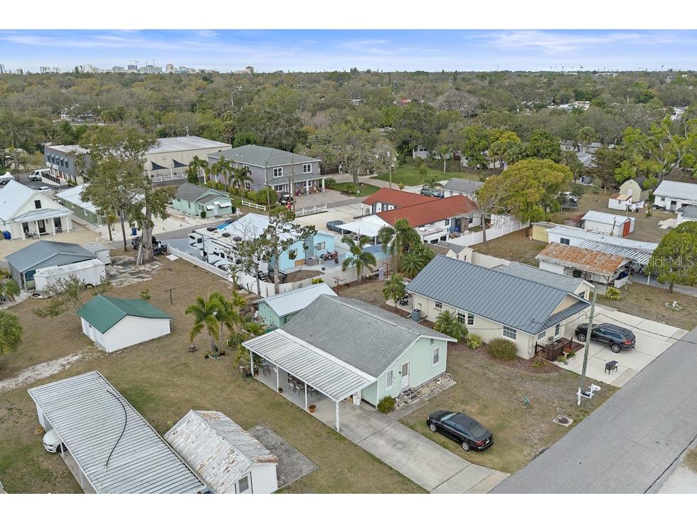 1126 Graber Avenue Sarasota FL 34237 A4684750 image11
