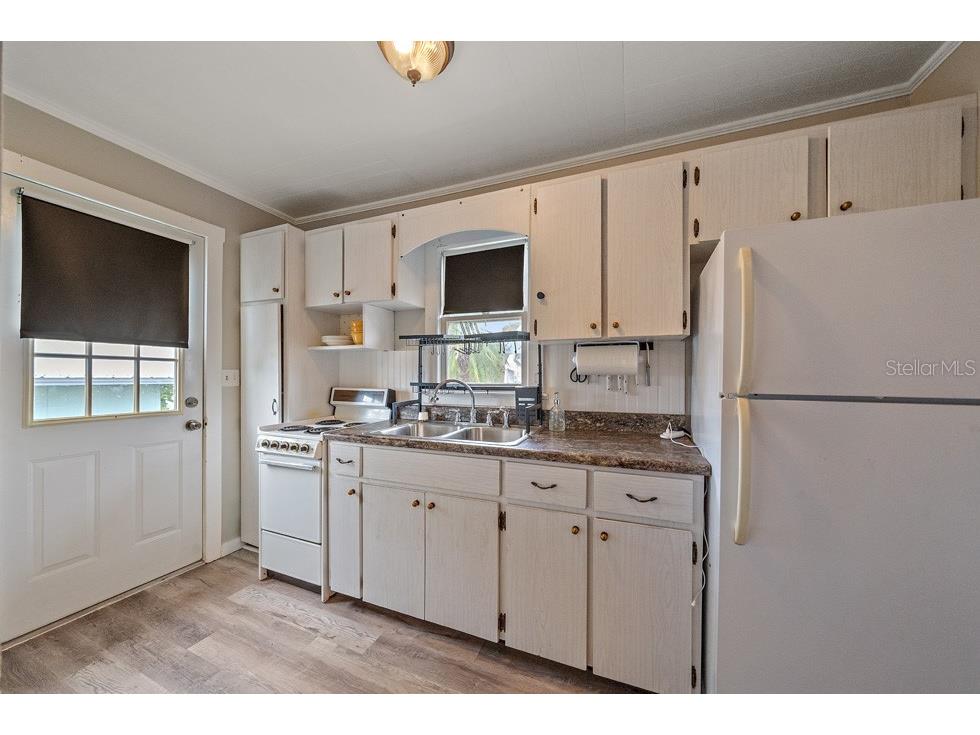 1126 Graber Avenue Sarasota FL 34237 A4684750 image14