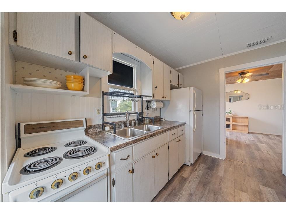 1126 Graber Avenue Sarasota FL 34237 A4684750 image18
