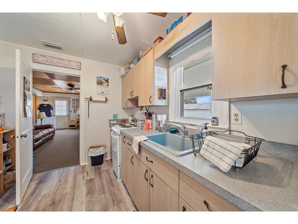 1126 Graber Avenue Sarasota FL 34237 A4684750 image24