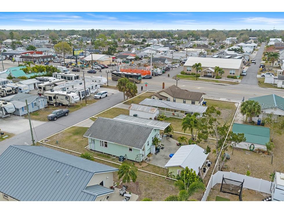 1126 Graber Avenue Sarasota FL 34237 A4684750 image3