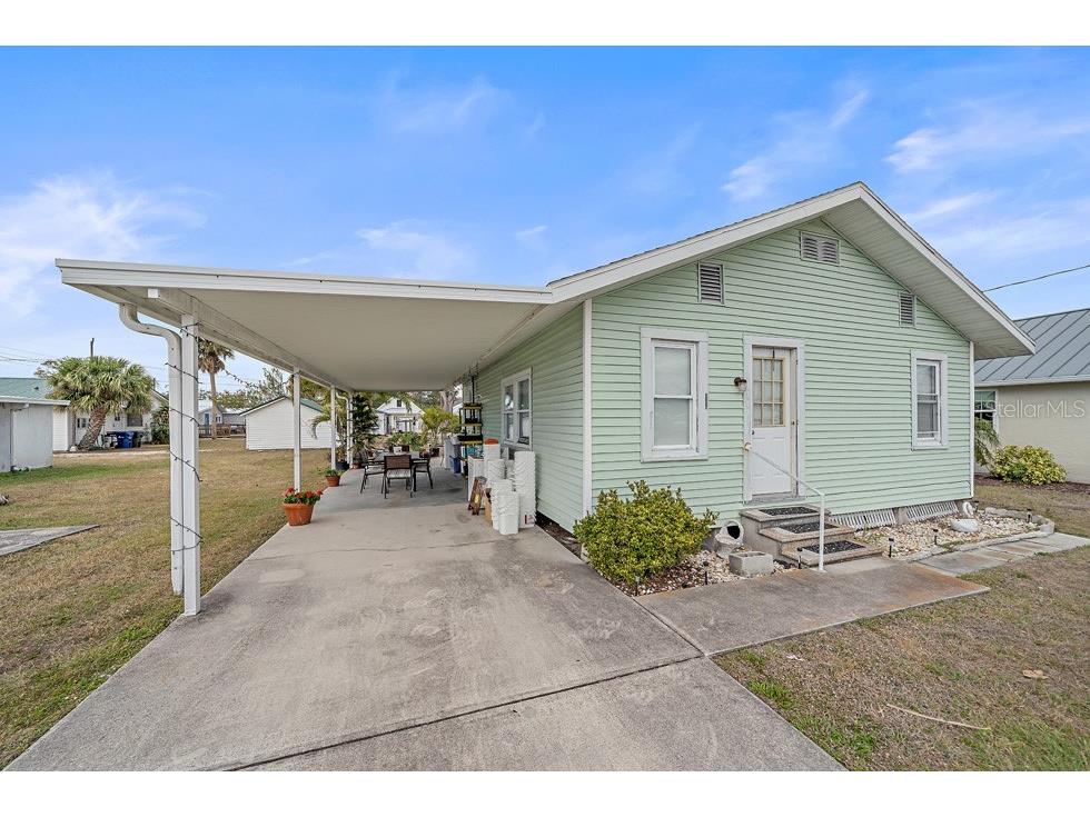 1126 Graber Avenue Sarasota FL 34237 A4684750 image8