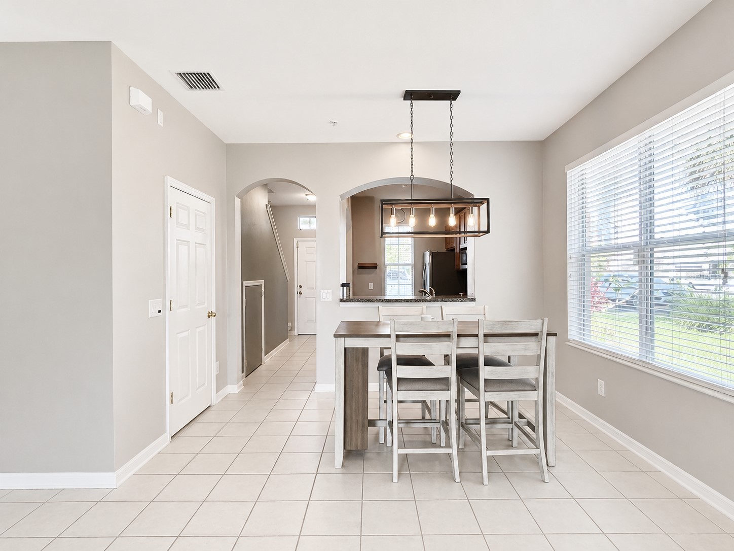 1126 Grantham Drive Sarasota FL 34234 A4691797 image10