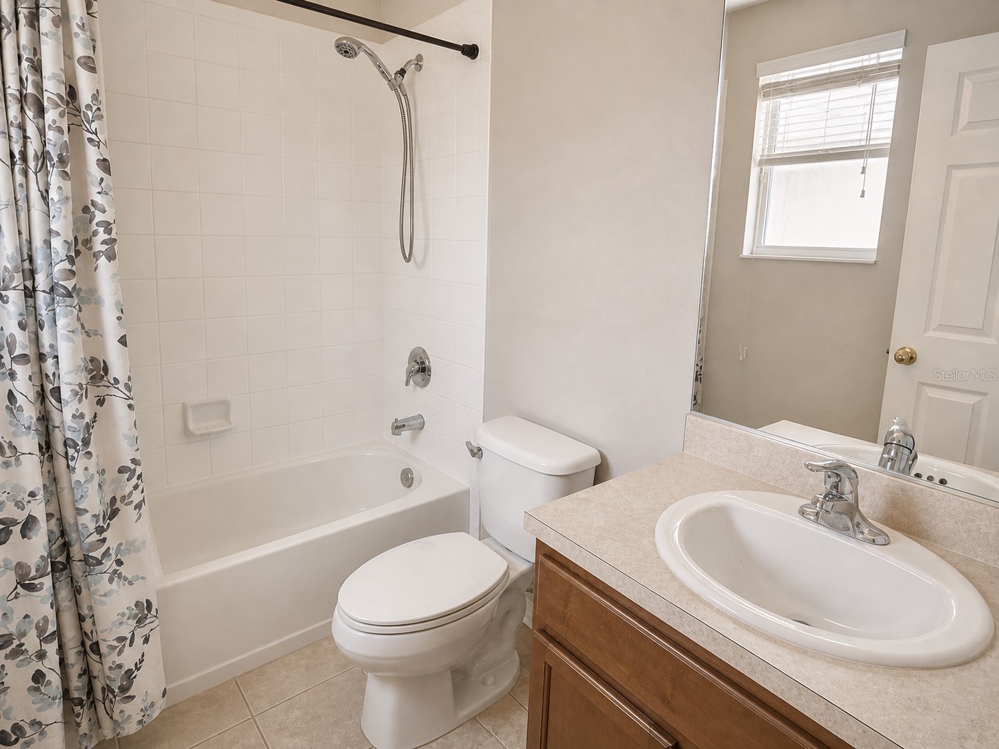 1126 Grantham Drive Sarasota FL 34234 A4691797 image11