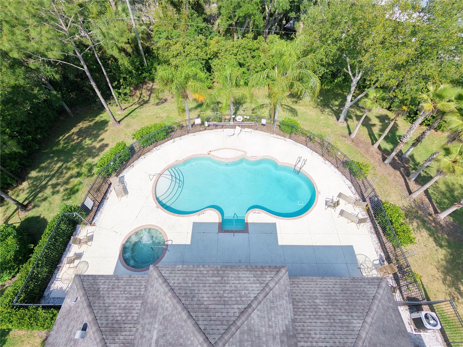 1126 Grantham Drive Sarasota FL 34234 A4691797 image13