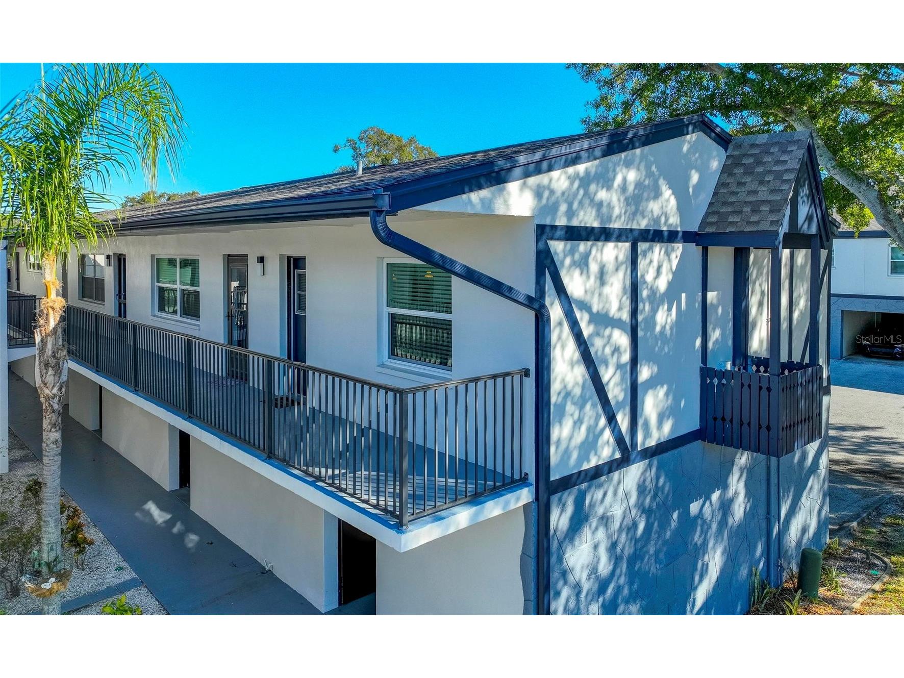 1126 King Arthur Ct Unit 418  