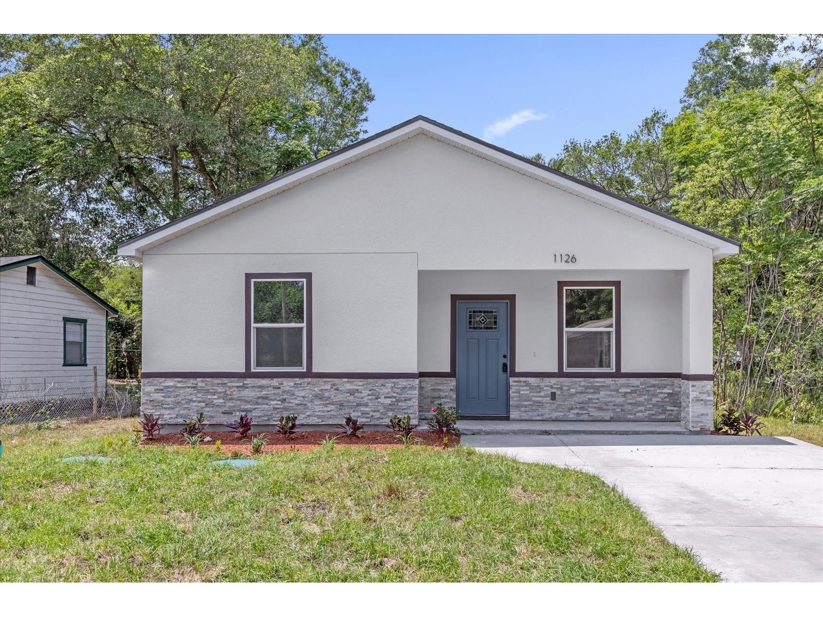 1126 S Thompson Avenue Deland FL 32720 O6406576 image1